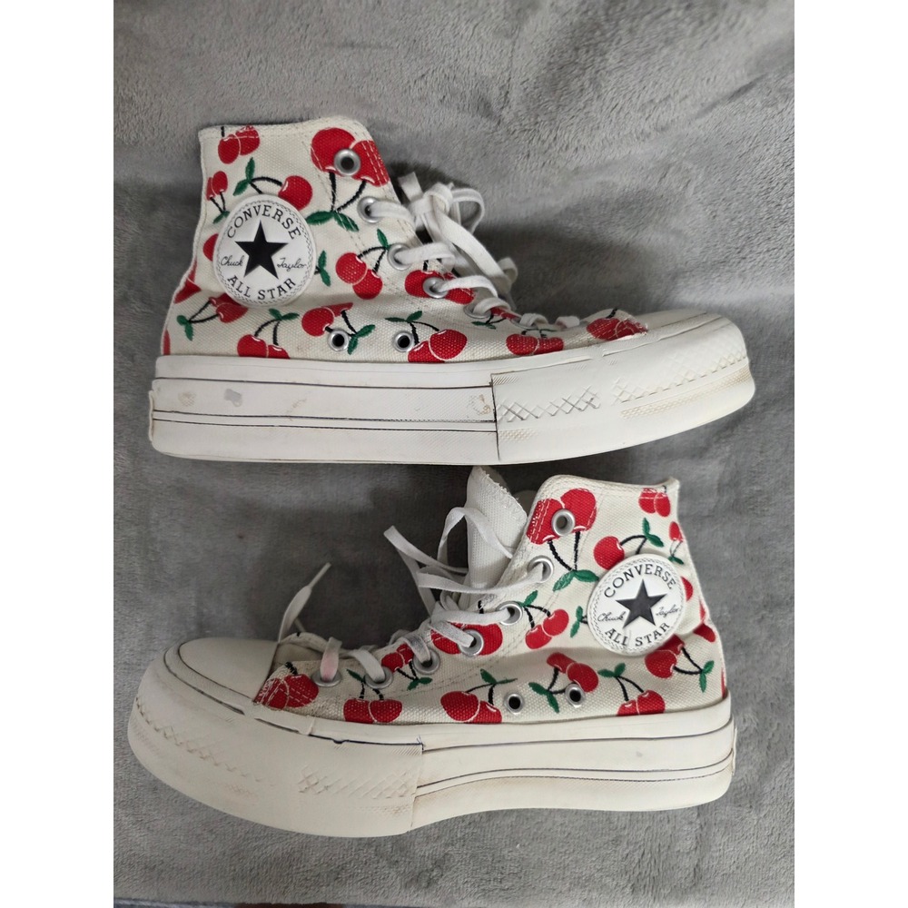 Converse Cherries AOP Lift Chuck Taylor All Star Ctas Platform Womens Size 6.5